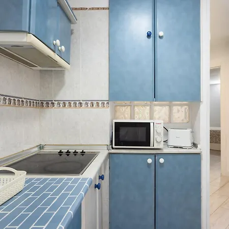 Live Serviola Apartament